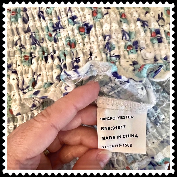 SOLITAIRE Floral Top (NWT) - Picture 5 of 5